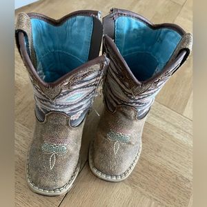 Idler girl twisted x boots